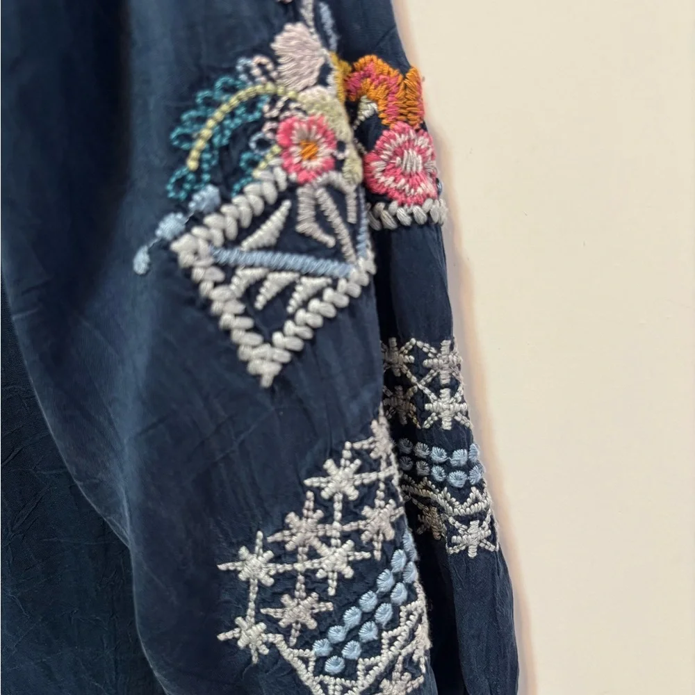 Johnny Was Bethanie Blue Embroidered Tunic Women’s Size Small - Picture 5 of 8